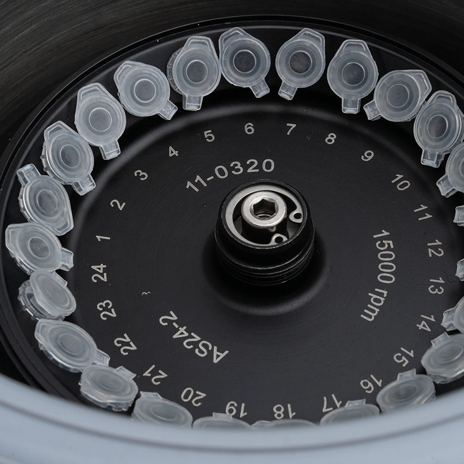 Высокоскоростная рефрижерированная центрифуга D1524R.
